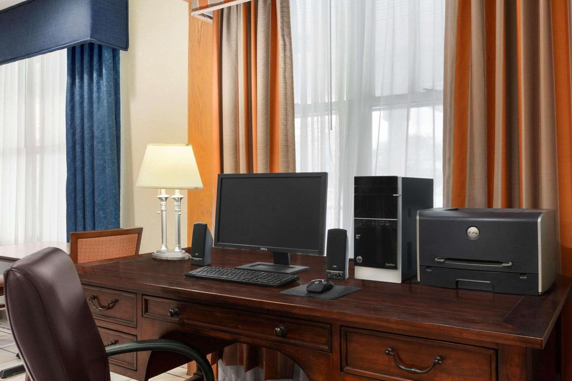 Country Inn & Suites By Radisson, Holland, Mi Buitenkant foto