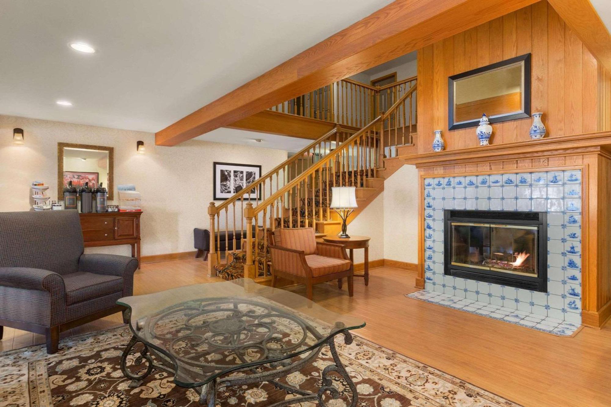 Country Inn & Suites By Radisson, Holland, Mi Buitenkant foto
